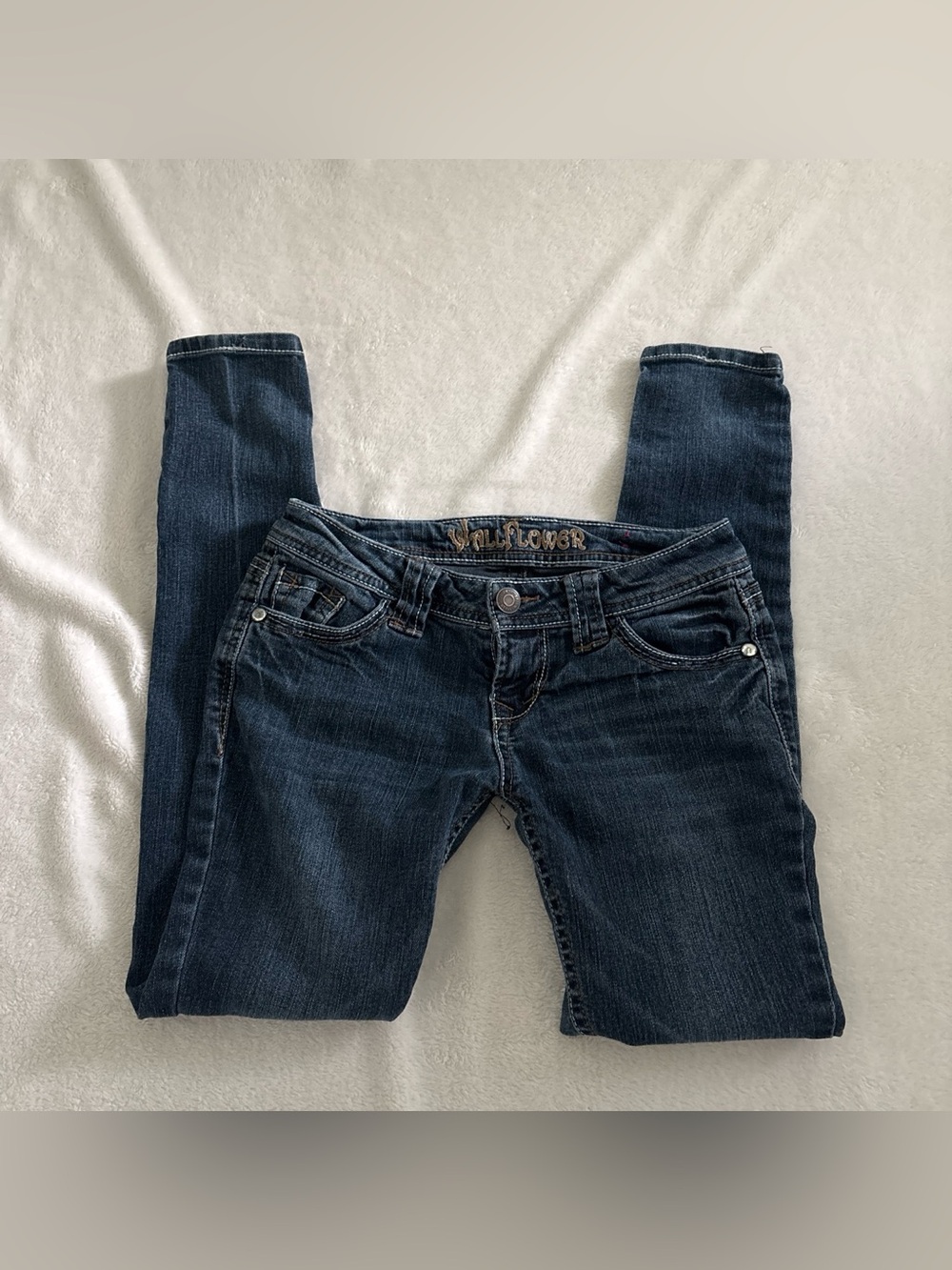 2000s y2k wallflower dark wash low rise jeans size small